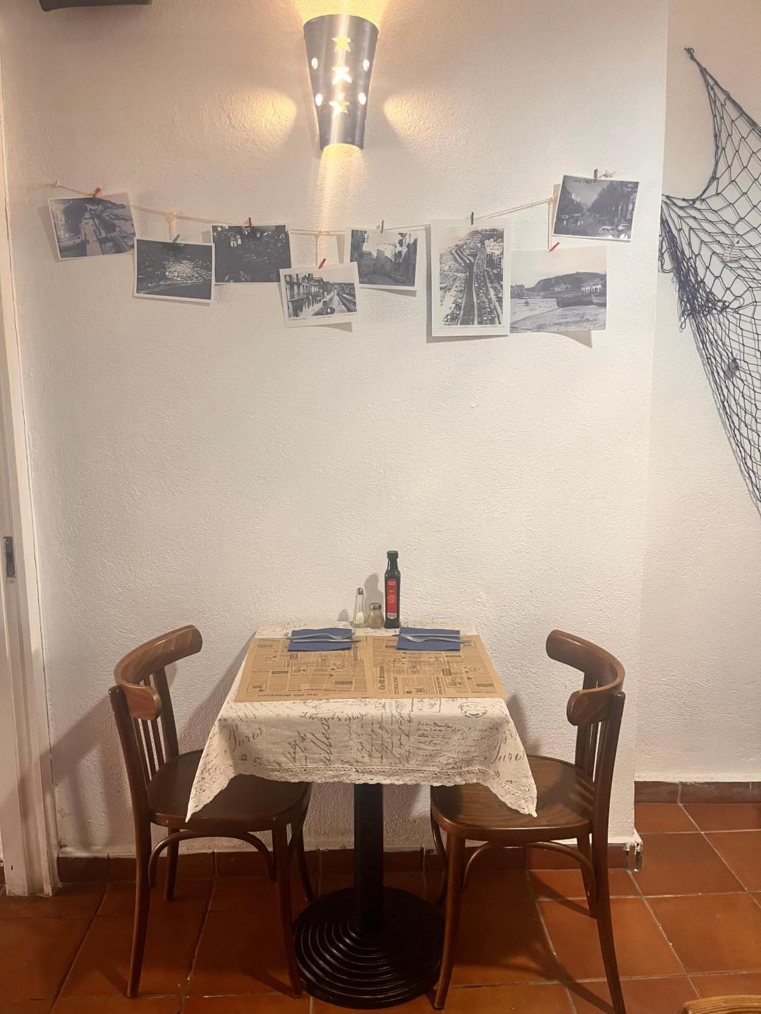 Hostal La Lluna 아레니스 데 마르 외부 사진